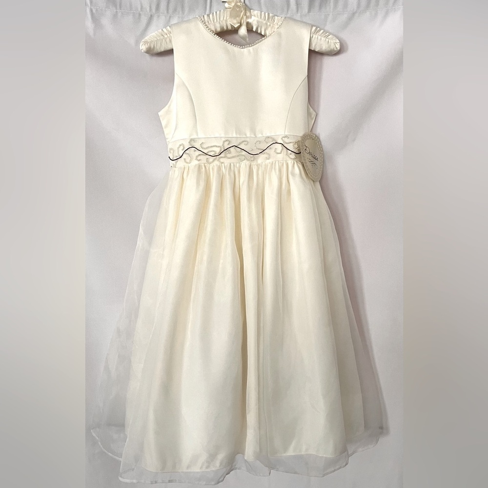 Gorgeous Eggshelll Color Dress with Crinoline for a Little Princess ☺️ - NEW!